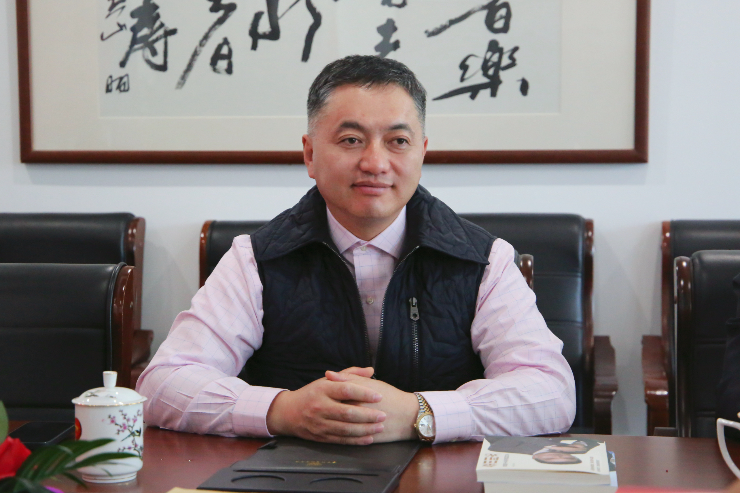 蒙古國蒙中經貿文化促進會會長趙勒成一行蒞臨集團杭州總部參觀考察